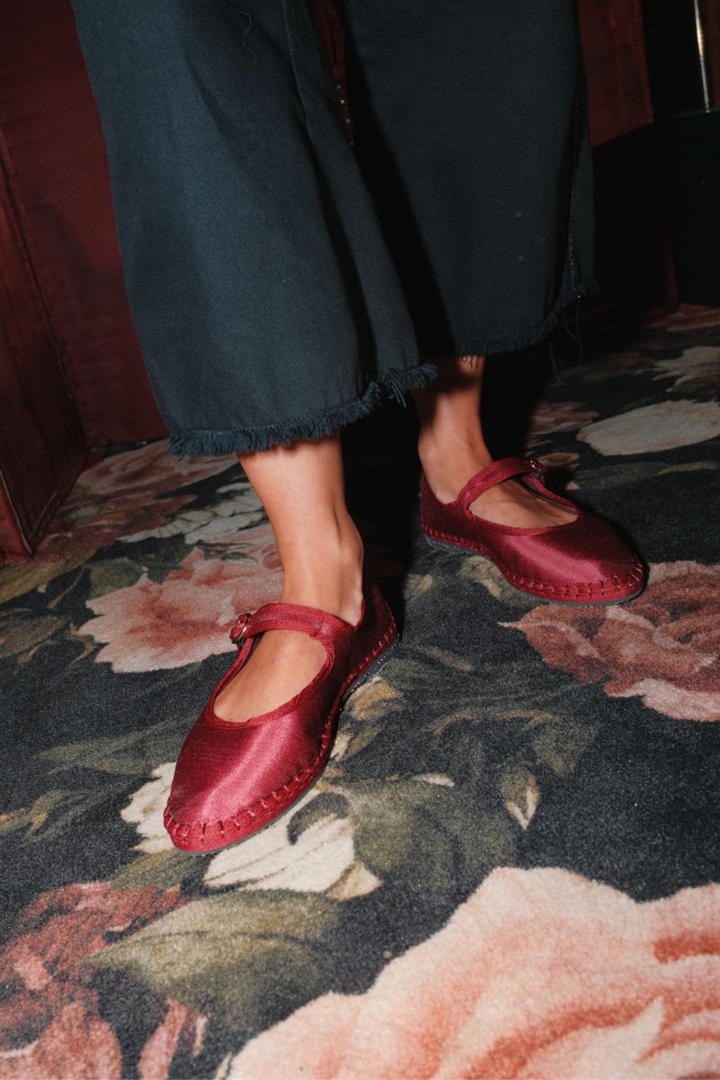 VIVIAN SHOES IN RED