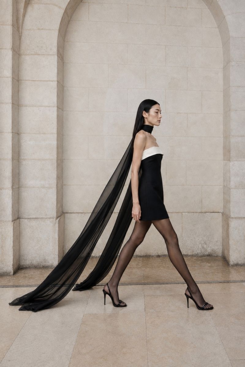 NOE CHIFFON CAPE IN BLACK