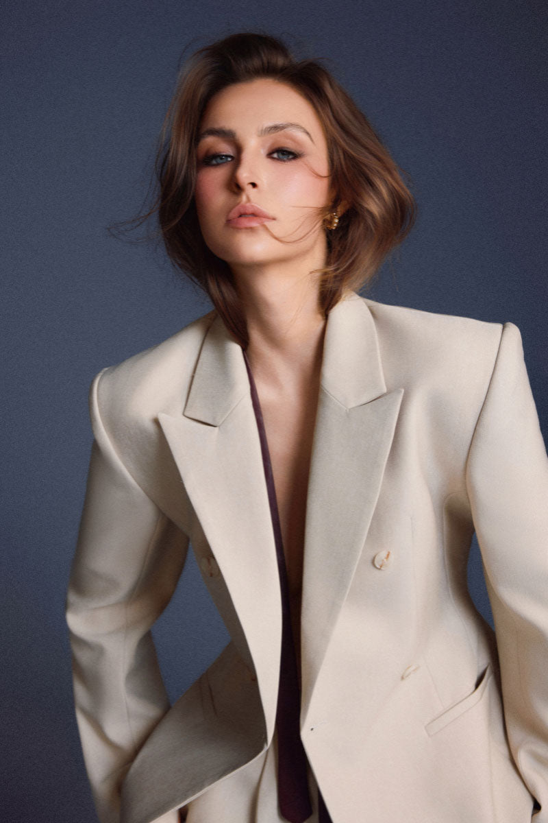 DOUBLE-BREASTED FLAP BLAZER