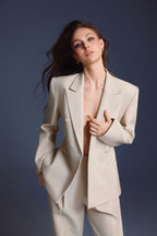 DOUBLE-BREASTED FLAP BLAZER