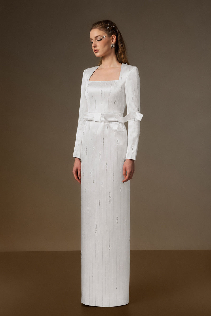 MARISOL WHITE METALLIC BELTED TRAIN COLUMN GOWN