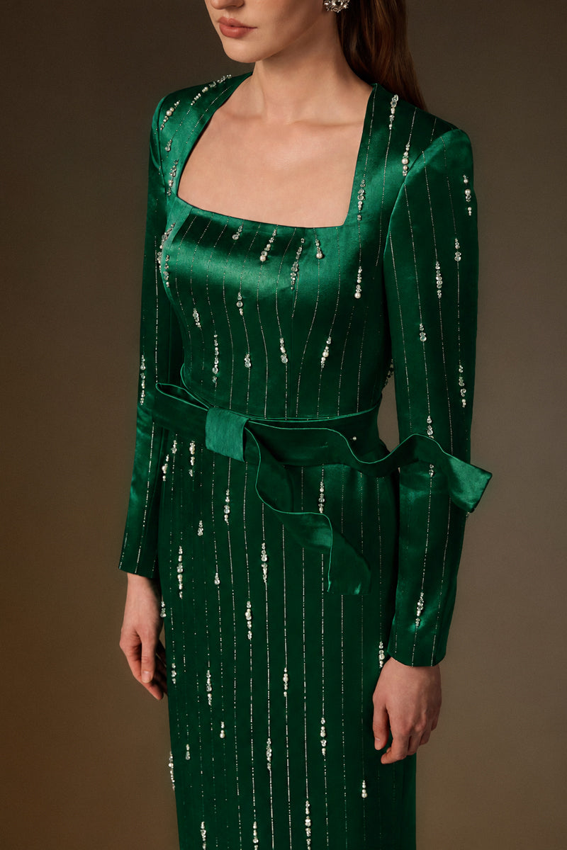 MARISOL DARK GREEN METALLIC BELTED TRAIN COLUMN GOWN