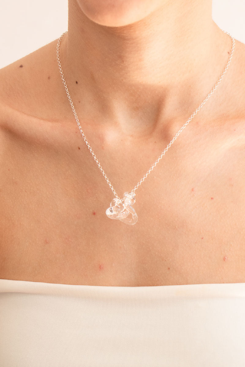 INTERCONEXION PENDANT IN TRANSPARENT