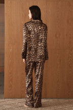 JUNGLE LEOPARD WOMEN'S SILK PAJAMA SET IN LEOPARD
