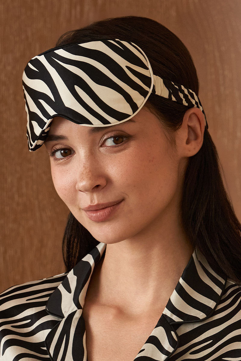 JUNGLE ZEBRA PRINT SILK EYE MASK IN ZEBRA PRINT