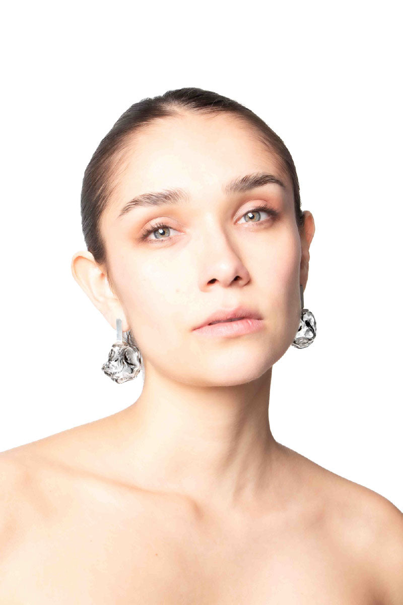 SOPLO M EARRINGS IN SMOKE