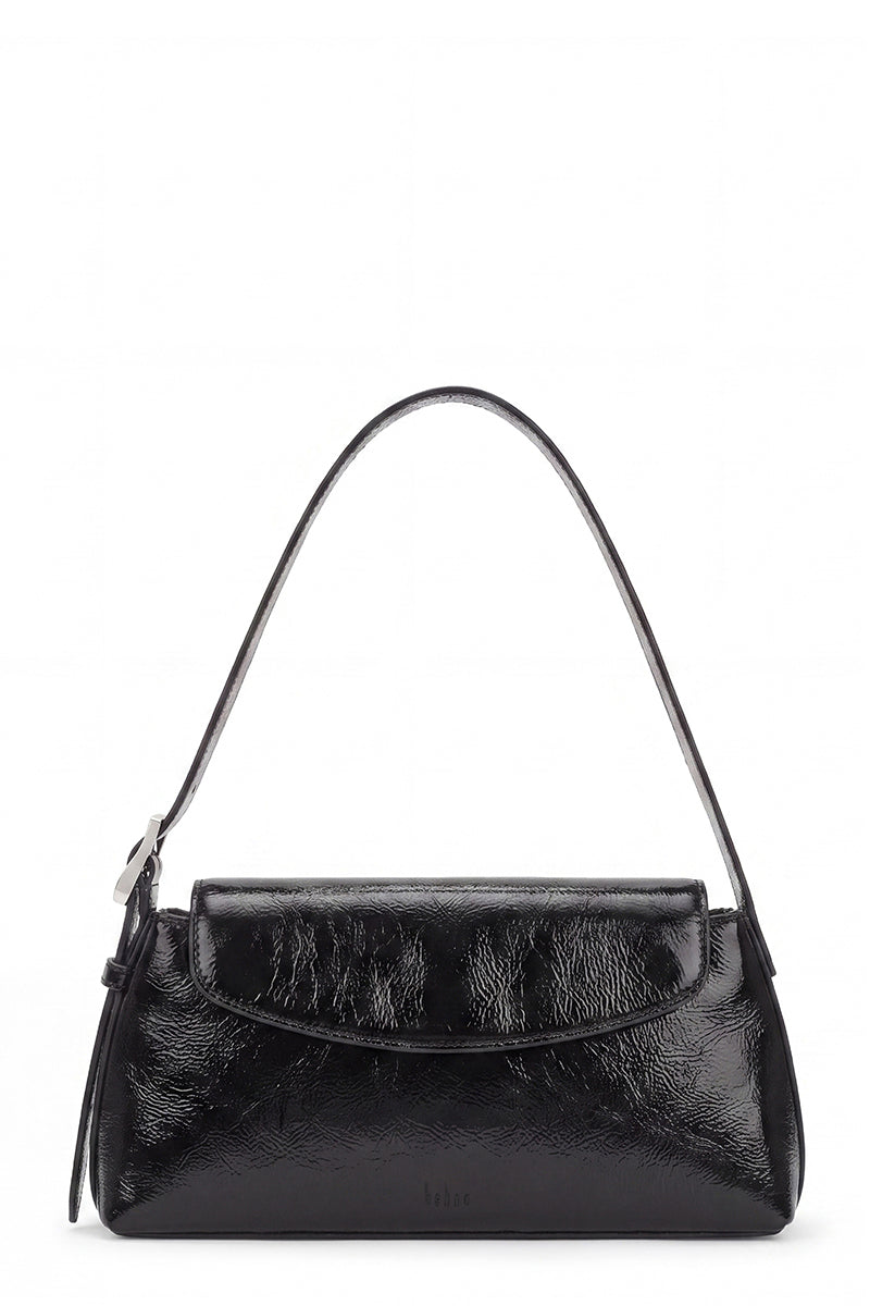 YARA BAGUETTE CRINKLE IN BLACK